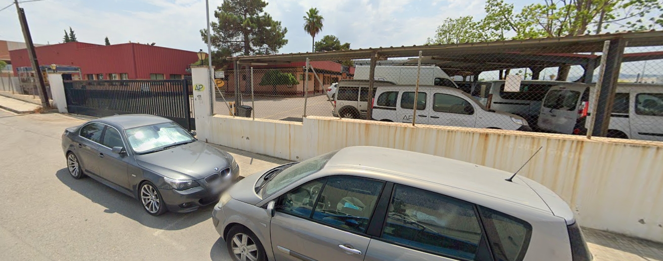 Nave Industrial  en Partida Barranquet, Mallaeta o Conarda en la poblacion de Puebla de Vallbona (Valencia)