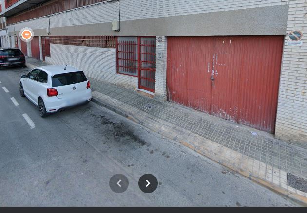 Local Comercial con acceso directo a las Calles Antonio Garcia Torres,3-5-7 y Hnos. Glez. Selva,78-80 en Elche (Alicante)