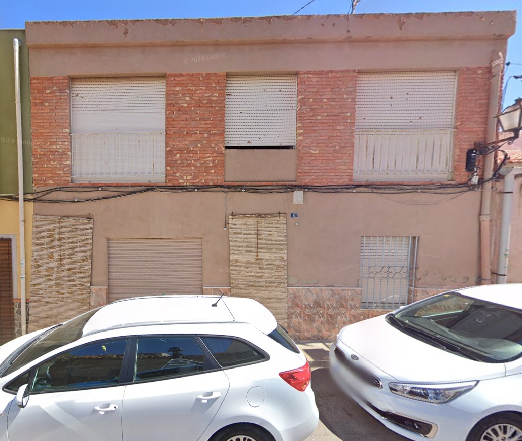 Vivienda en Calle Merendero,6 Planta Baja y Patio en Petrer (Alicante)