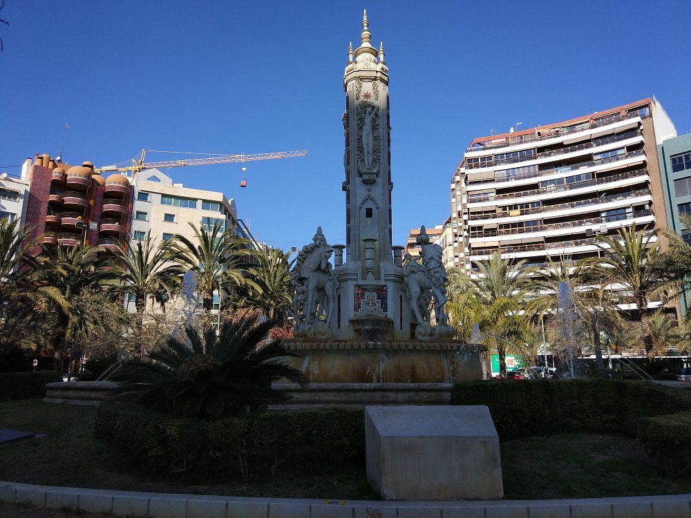 Vivienda en Plaza de los Luceros,6-2º Derecha en Alicante (Alicante)